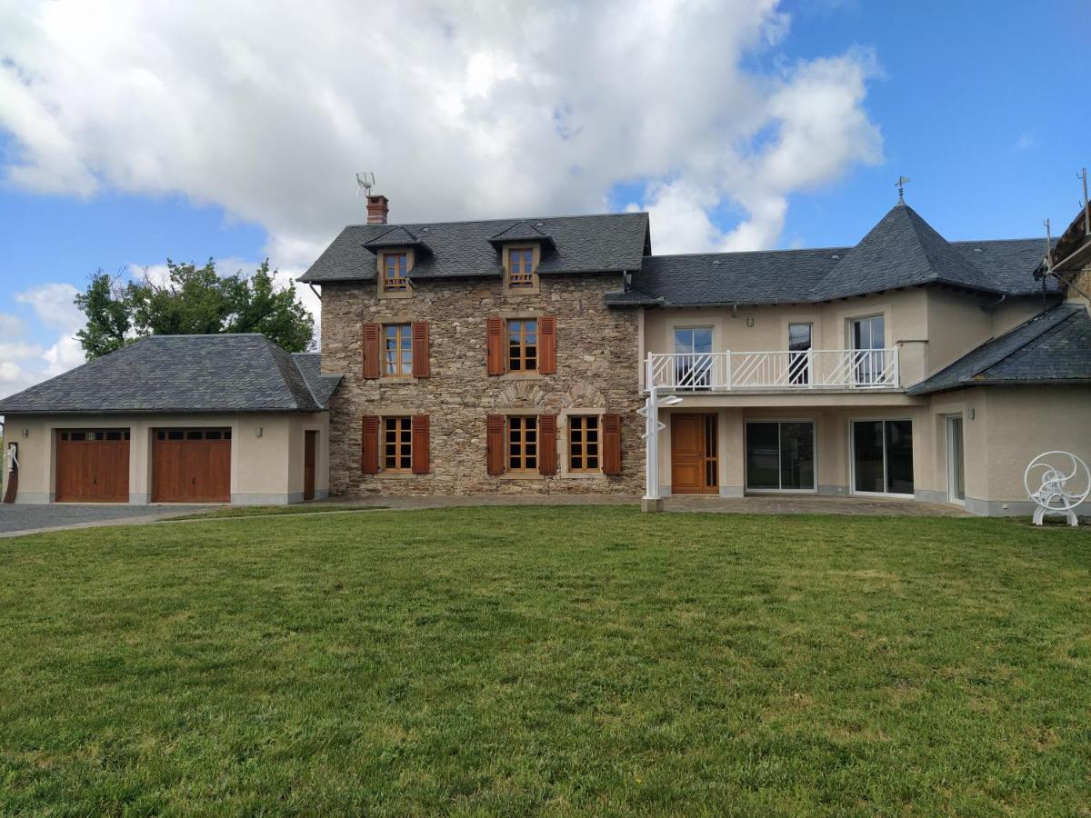 Maison Ceras Ledergues Exteriör bild